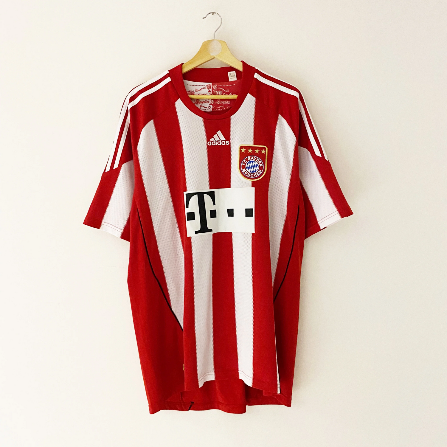 Bayern Munich Home Shirt 2010/11